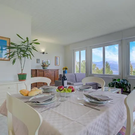 Lorenza Rooftop View - Happy Apartman