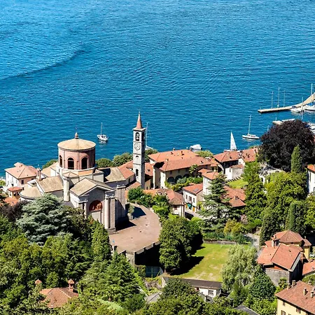 Lorenza Rooftop: Maggiore View Balcony Near - Happy Apartman Stresa
