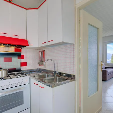 Apartman Lorenza Rooftop View - Happy