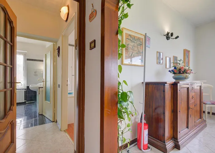 Lorenza Rooftop View - Happy Daire *