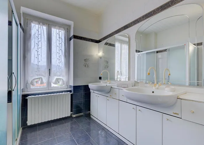 Lorenza Rooftop View - Happy Stresa